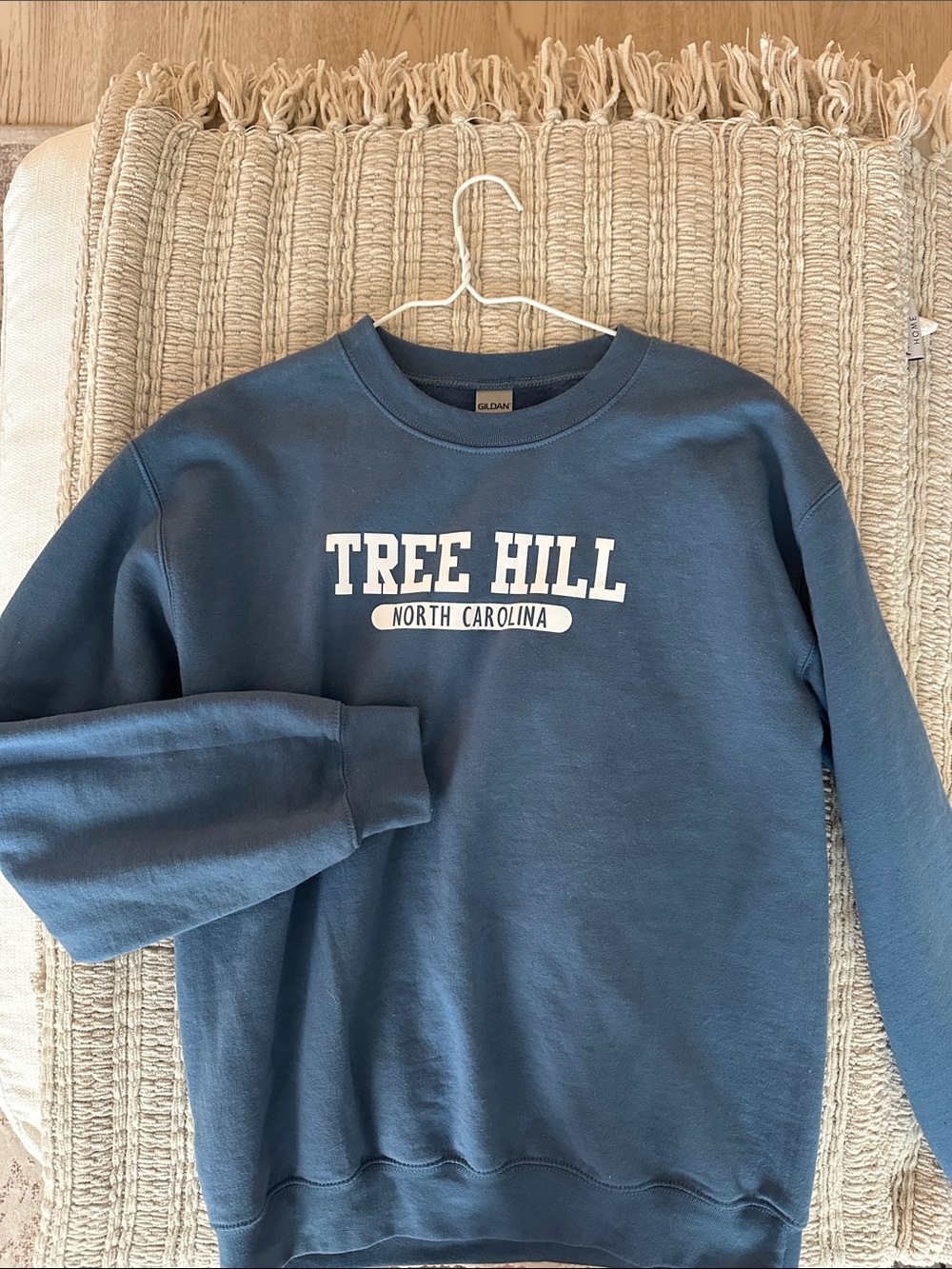 Gildan Blue 'Tree Hill North Carolina' Kids Crew Sweatshirt